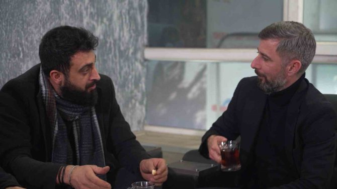 Uyuşturucudan Kardeşini Kaybetti, Farkındalık İçin Dizi Çekmeye Başladı