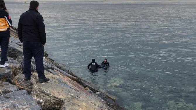 85 Yaşındaki Kadın Maltepe Sahilinde Ölü Bulundu