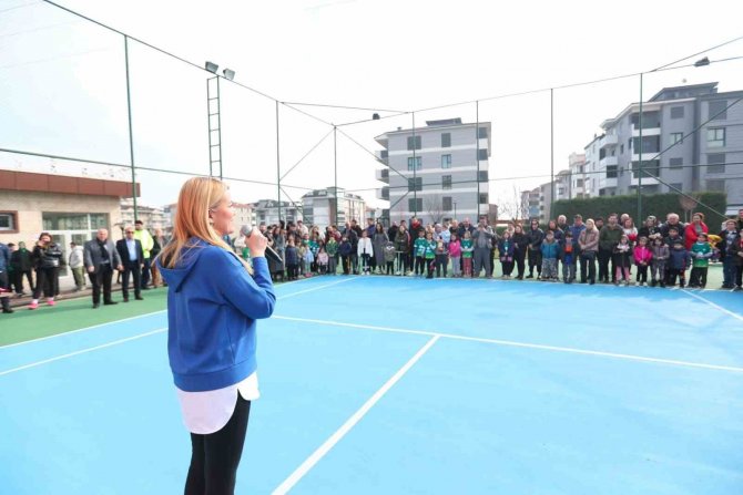 Sömestr Şampiyonları Kupalarını Aldı