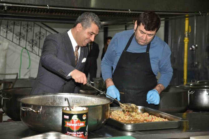 Denizli’de 35 Bin Öğrenci Ücretsiz Yemek Yiyecek