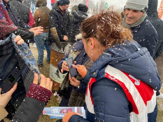 Festivalde “Kades Ve En İ̇yi Narkotik Polisi: Anne” Bilgilendirmesi
