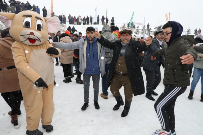 Çambaşı Yaylası’nda Renkli Festival