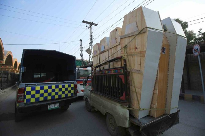 Pakistan’daki İntihar Saldırısında Bilanço Ağırlaşıyor: 32 Ölü, 150 Yaralı