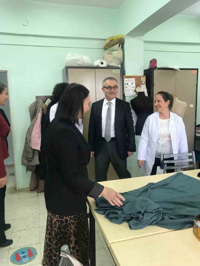 Başkan Tekin Ve Müdür Akyol Kursiyerler İle Bir Araya Geldi