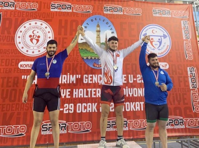 Genç Halterci Tokat’tan Başarıyla Döndü