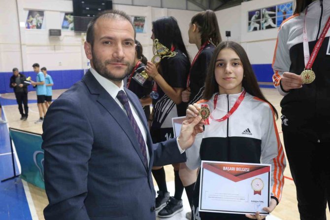 Gruplarda Sivas’ı Temsil Edecekler