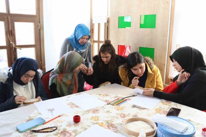 Matematik Eğitimi Sanata Dönüştürüldü