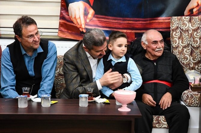 Uşak Protokolü Cem Törenine Katıldı