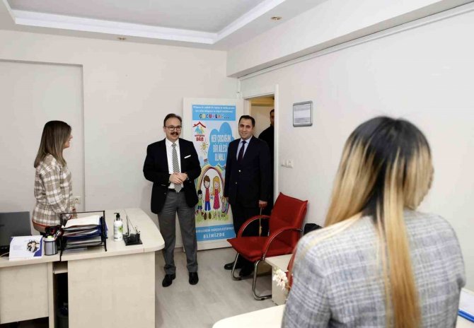 Vali Kızılkaya’dan İ̇l Müdürlüğüne Atanan Türkoğlu İle Bir Araya Geldi