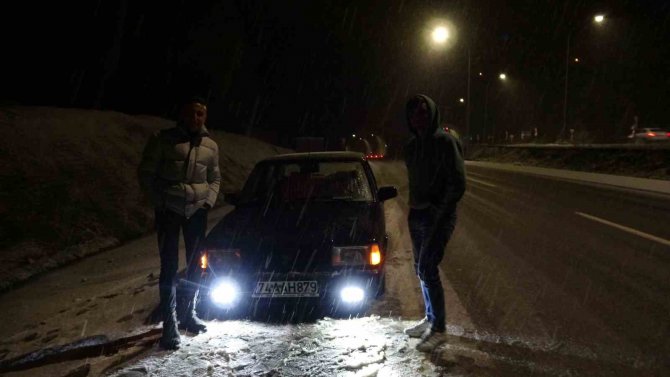Zonguldak-ankara Kara Yolu’nda Kar Yağışı Etkili Oldu