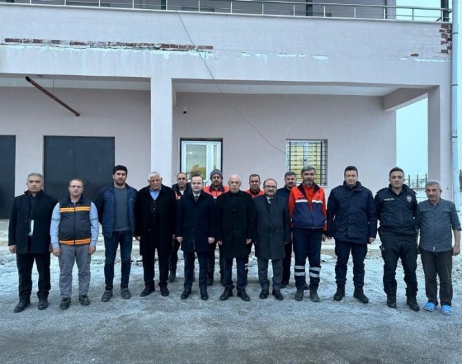 Kaymakam Arslantürk, Karayolları Ekipleriyle Bir Araya Geldi