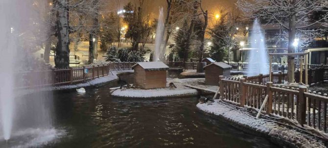 Ankara’da Kar Yağışı Etkili Oldu