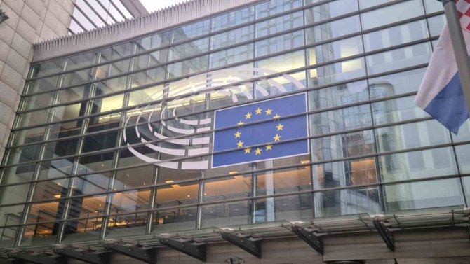 Ap’deki Yolsuzluk Soruşturmasında 2 Milletvekilinin Daha Dokunulmazlığı Kaldırılabilir