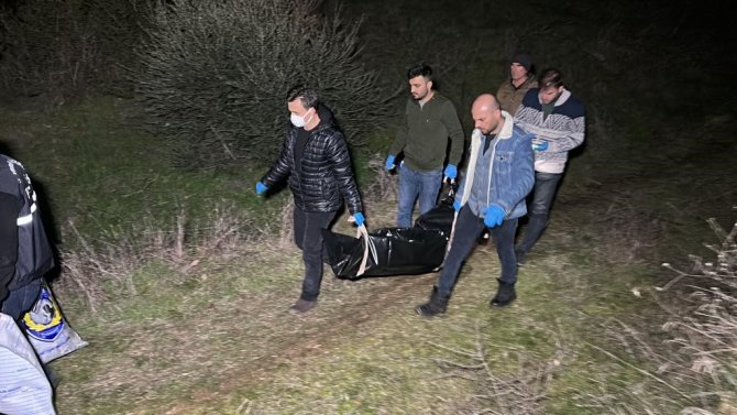 Zeytin Bahçesinde Kafatası Ve Kemik Parçaları Bulundu