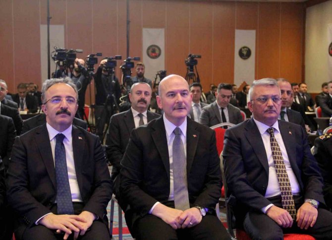 Bakan Soylu: "Uyuşturucuya Başlayanların Yüzde 75’i Arkadaş Israrıyla Başlıyor"