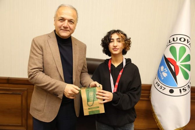 Suluova Belediyesporlu Güreşçilerden 35 Madalya