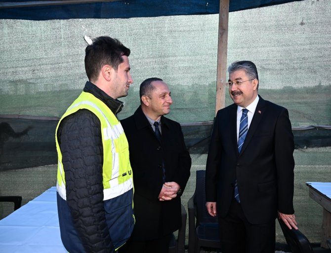 Vali Yılmaz, Otoban Bağlantı Yolu Yapım Çalışmalarını İnceledi