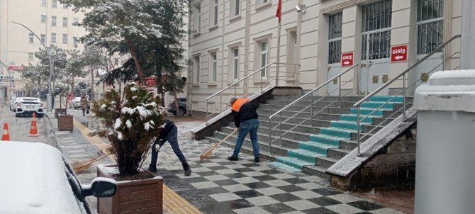Sungurlu Belediyesi’nden Kar Mesaisi