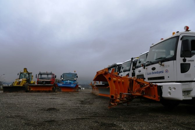 Düzce Belediyesi’nden Kar Teyakkuzu