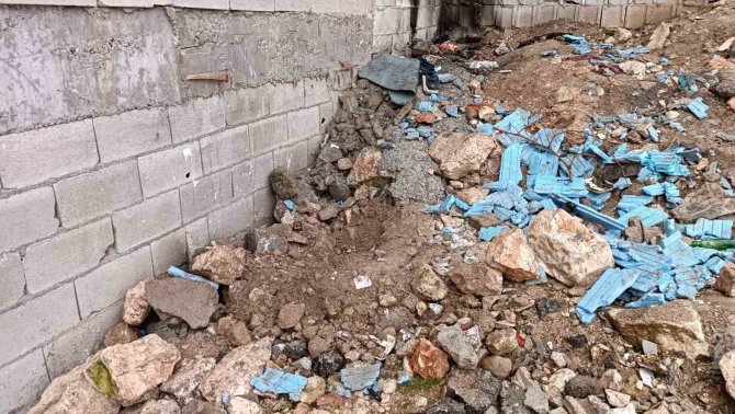 Arazide Ölü Bulunan 6 Yaşındaki Çocuğun Katil Zanlısı Annesi Çıktı