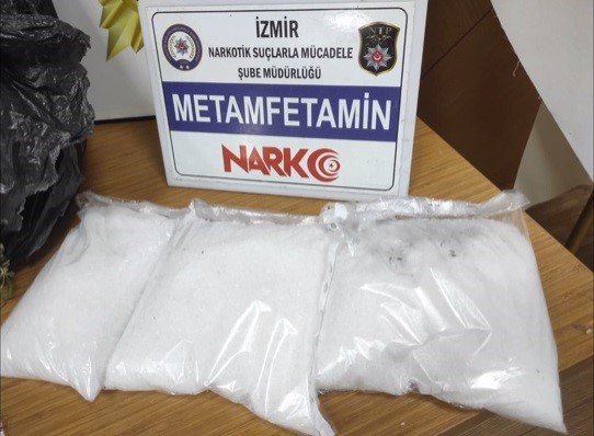 İ̇zmir’deki ’Kökünü Kurutma Operasyonu’nda 91 Tutuklama