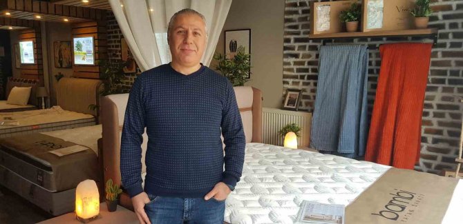 Hülya Avşar Maketine Saldıran Şahsın Alkollü Olduğu Ortaya Çıktı