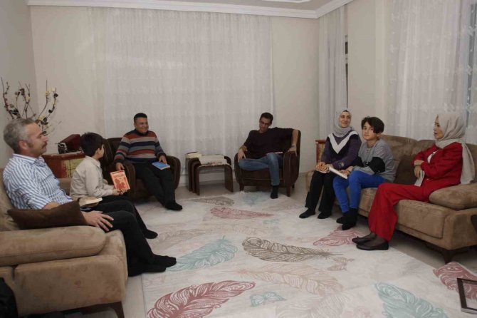 Karaman’da “Çay Koy Geliyoruz, Birlikte Okuyoruz’’ Projesi