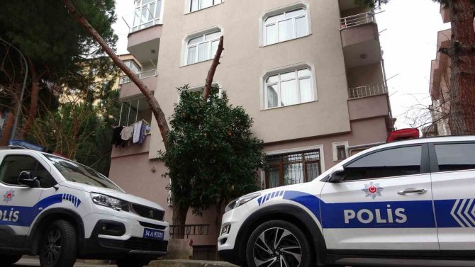 Kartal’da Anne Ve 2 Kızı Evde Ölü Bulundu