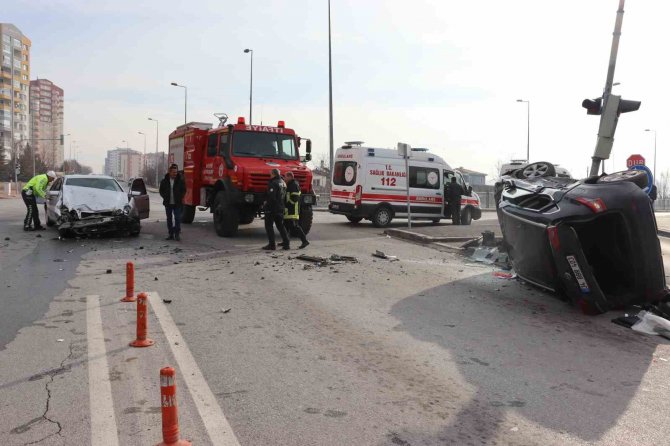 Feci Kazada Can Pazarı: 4 Yaralı
