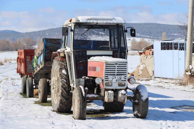 Kırka’ya Yılın İlk Karı Güzelliği İle Yağdı