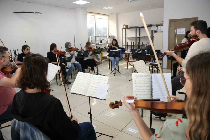 Geleceğin Sanatçıları Ko-mek’te Yetişiyor
