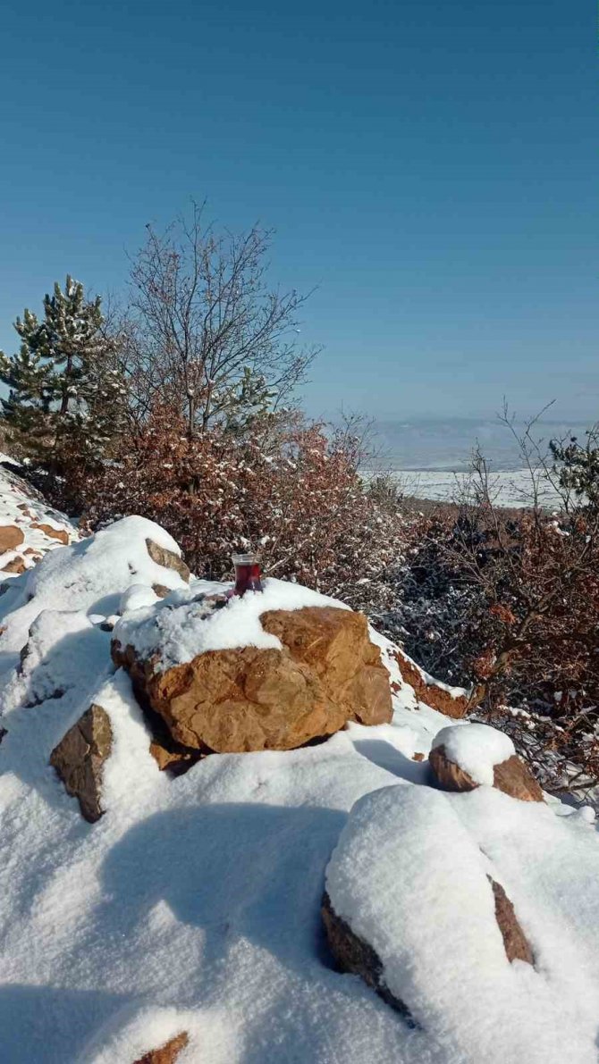 Karaçam’dan Seyrine Doyumsuz Kar Manzaraları
