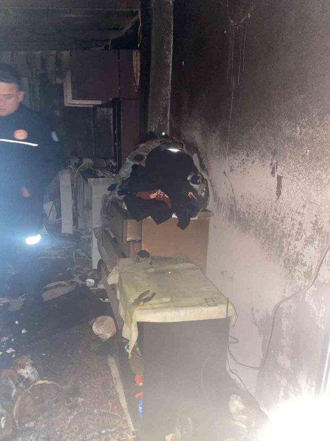Muğla’da Psikolojik Sorunları Olan Vatandaş Evini Ateşe Verip Kaçtı