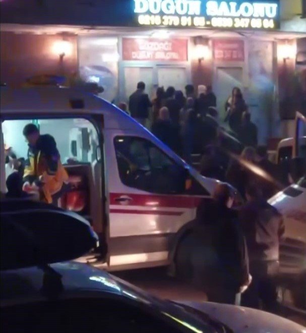Pendik’te Düğün Salonunda Taraflar Birbirine Girdi: 9 Yaralı