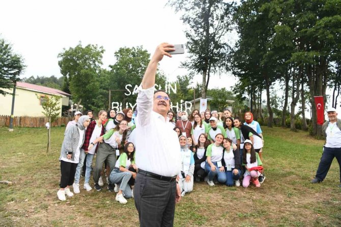 Başkan Demir: “Geleceğin Şehrini Gençlerimiz İçin İnşa Ediyoruz”