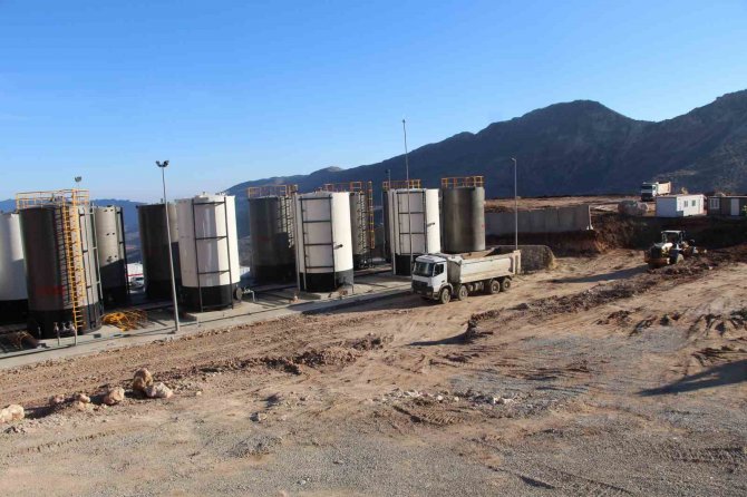 Bölge Terörden Temizlendi, 12 Milyar Dolar Değerindeki Petrol Ülkeye Kazandırıldı