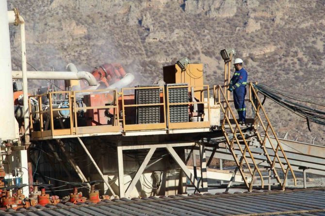 Bölge Terörden Temizlendi, 12 Milyar Dolar Değerindeki Petrol Ülkeye Kazandırıldı