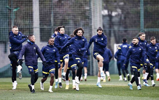 Fenerbahçe, Adana Demirspor Maçı Hazırlıklarını Sürdürdü