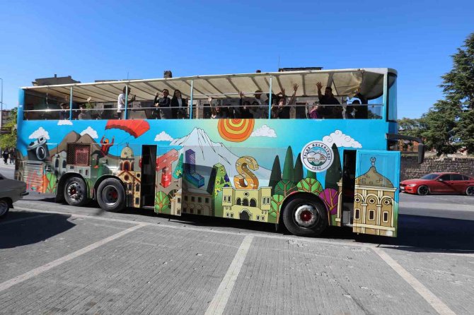 Tarihi Talas ’Rota Talas’ İ̇le Geziliyor