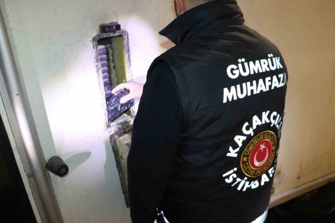 Habur’da Milyonlarca Lira Değerinde Kaçakçılık Operasyonları