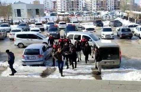 Minik Mete’nin Ölümüne Neden Olan Köpeğin Sahibi Adliyeye Çıkarıldı