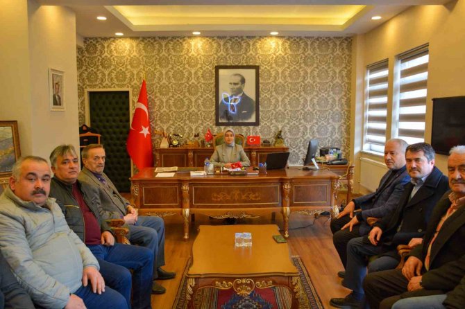 Başkan Çaylı Ve Mhp Teşkilatından Kaymakam Güneş’e Hayırlı Olsun Ziyareti