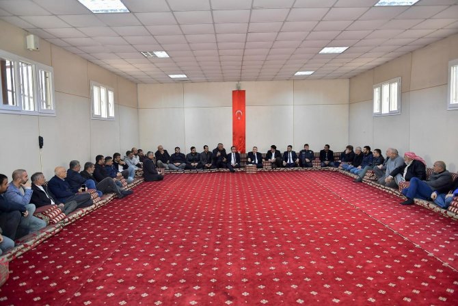 Vali Elban, Yüreğir’de Muhtar Ve Vatandaşlarla Bir Araya Geldi