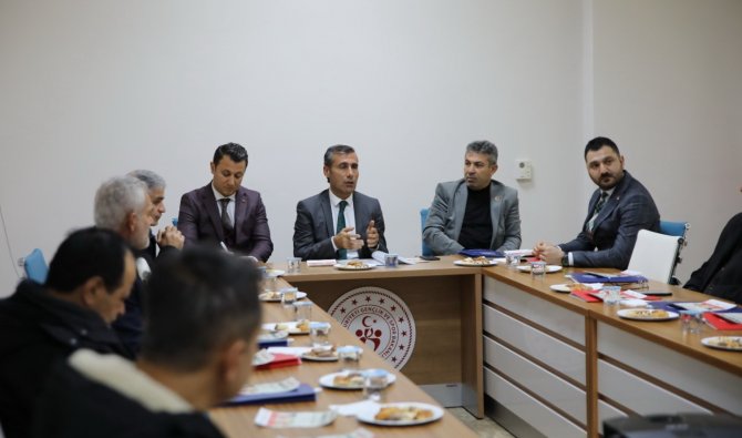 Muhtarlar, ‘Mahalle Ligi’ Projesi Hakkında Bilgilendirildi