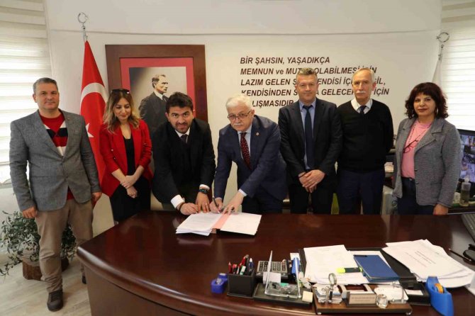 Burhaniye Belediyesi Memur Maaşlarına İyileştirme Yaptı