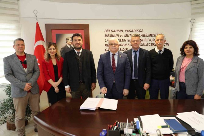 Burhaniye Belediyesi Memur Maaşlarına İyileştirme Yaptı