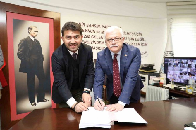 Burhaniye Belediyesi Memur Maaşlarına İyileştirme Yaptı