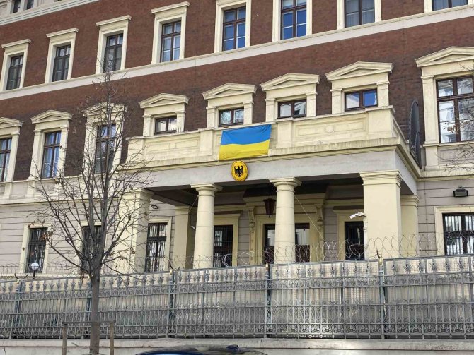 Alman Konsolosluğu ’Güvenlik’ Gerekçesiyle Kapatıldı