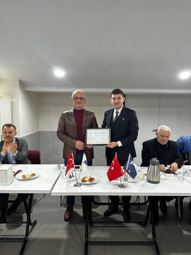 Askon Bursa Şubesi Başkanı Emre Yıldız: “Yatırım Potansiyelini Artırmanın Yolu Kobi̇’lerin Desteklenmesinden Geçiyor”