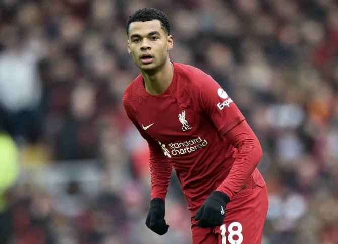 Avrupa’da Ara Transfer Hareketli Geçti